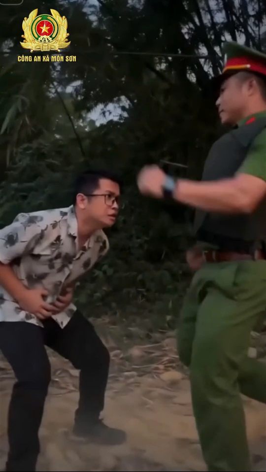Ảnh bìa phim Sóng Gió Đường Biên - Công an xã Môn Sơn